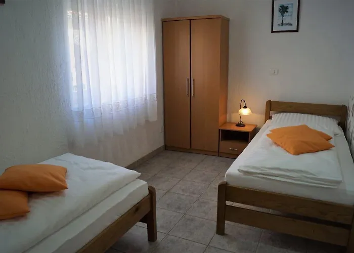 아파트 Valkane 풀라